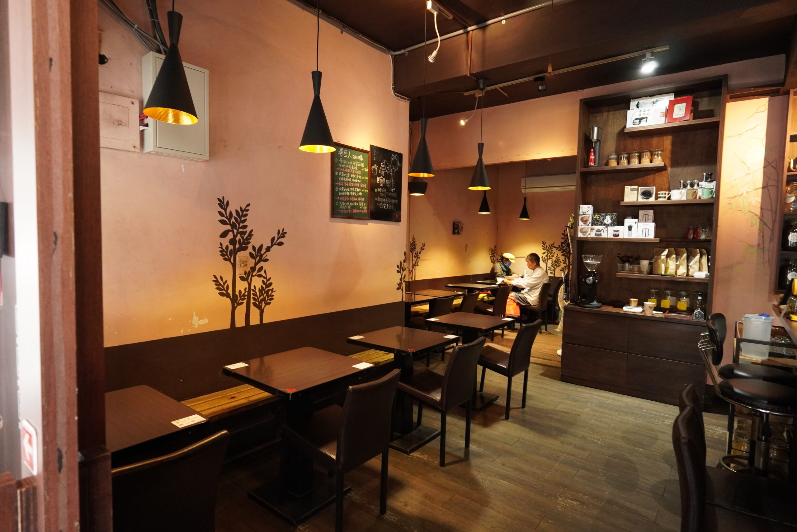 【北投咖啡廳推薦】簡單咖啡（原25元咖啡專賣店）｜自家烘焙咖啡、老派溫度與最熟悉的日常味道 @Stancy Teacher 美味異想世界