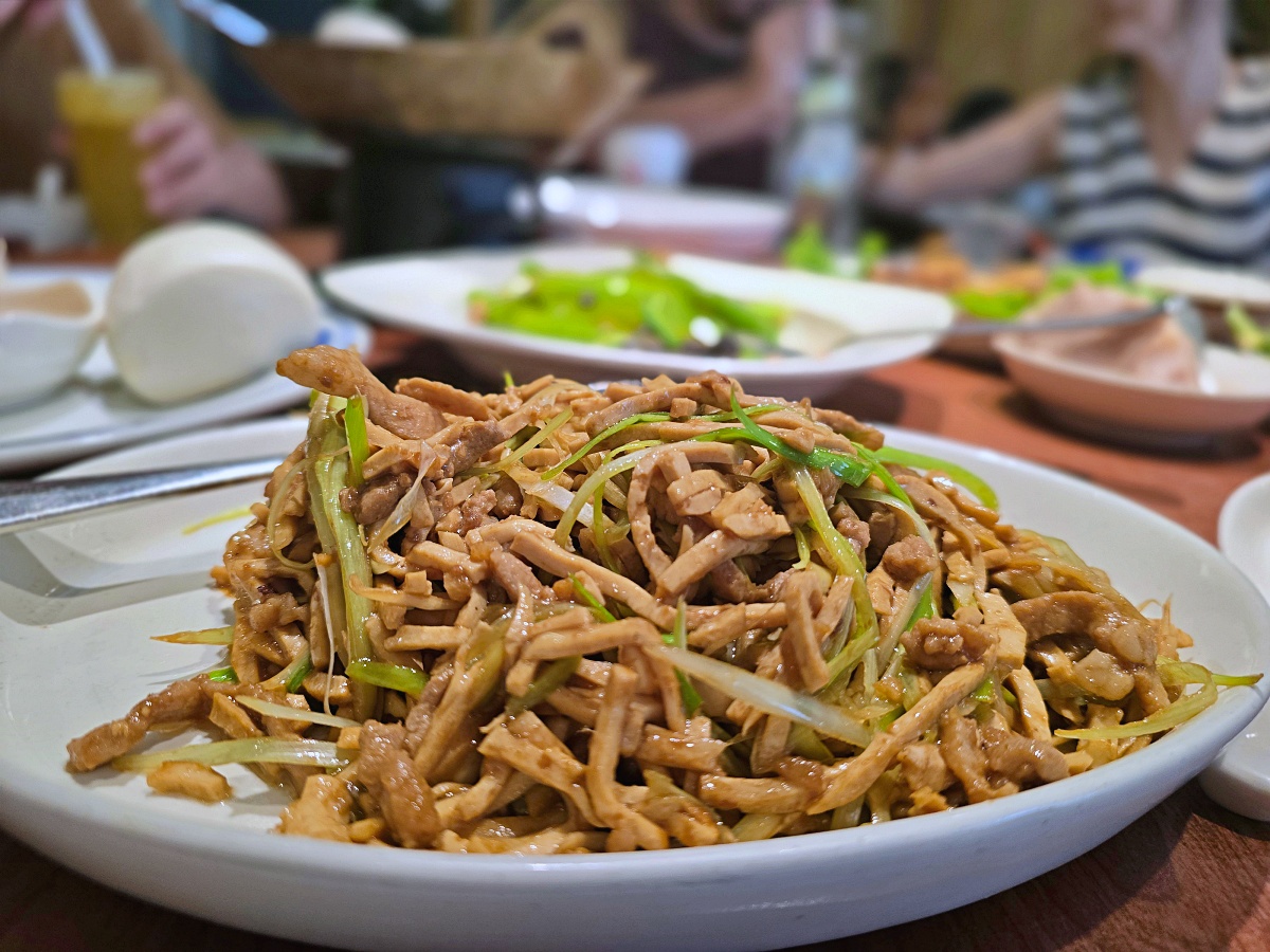 【台北南港美食】1010湘南港中信店｜雪莉阿嬤生日聚餐首選！不敢吃辣也能放心吃的湘菜館