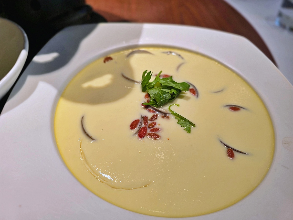 【台北南港美食】1010湘南港中信店｜雪莉阿嬤生日聚餐首選！不敢吃辣也能放心吃的湘菜館