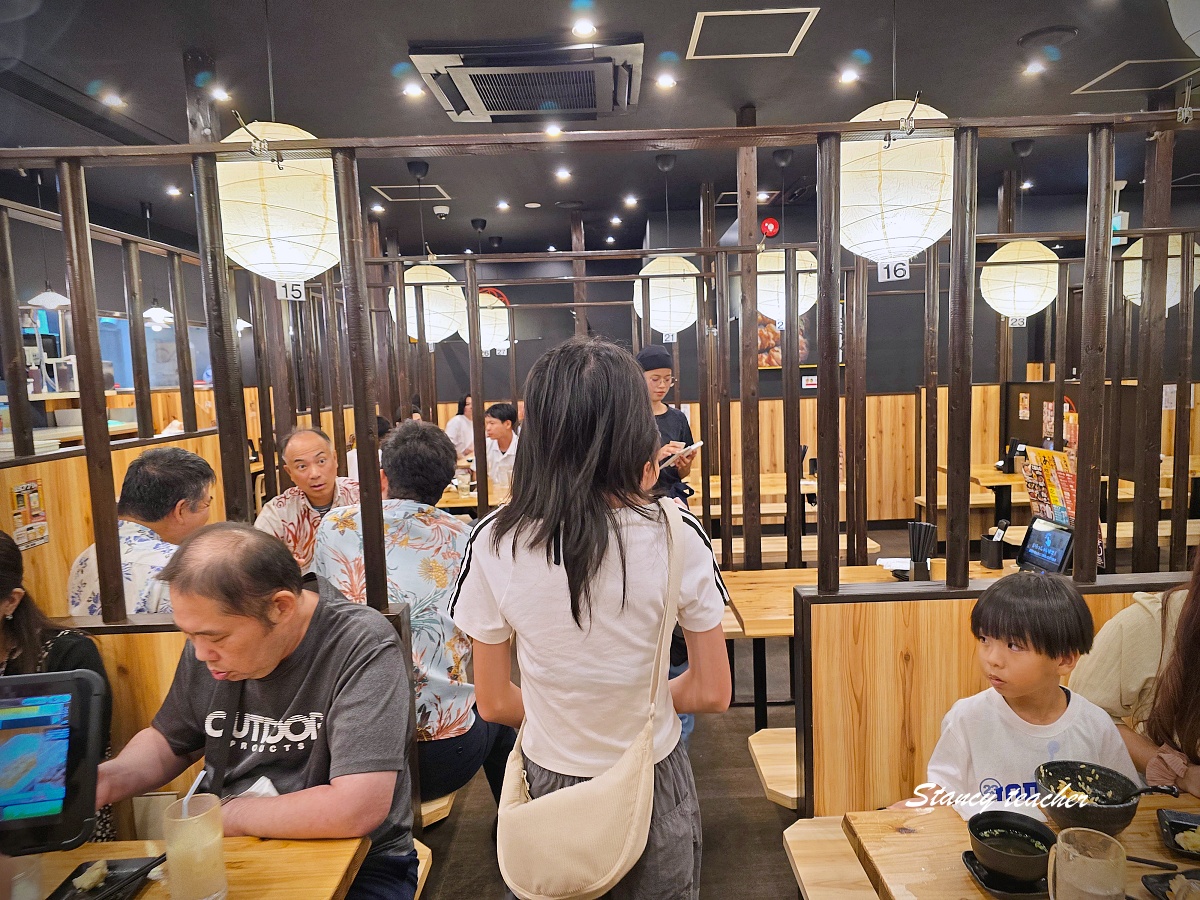 鳥貴族牧志店點餐與座位環境