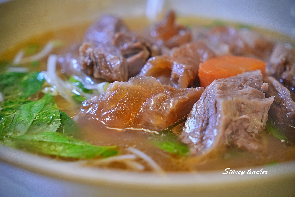 九添福牛肉麵館｜新竹米其林必比登推薦牛肉麵，城隍廟必吃美食
