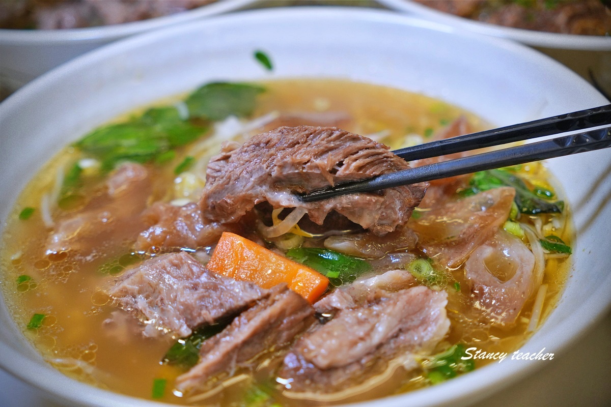 九添福牛肉麵館｜新竹米其林必比登推薦牛肉麵，城隍廟必吃美食