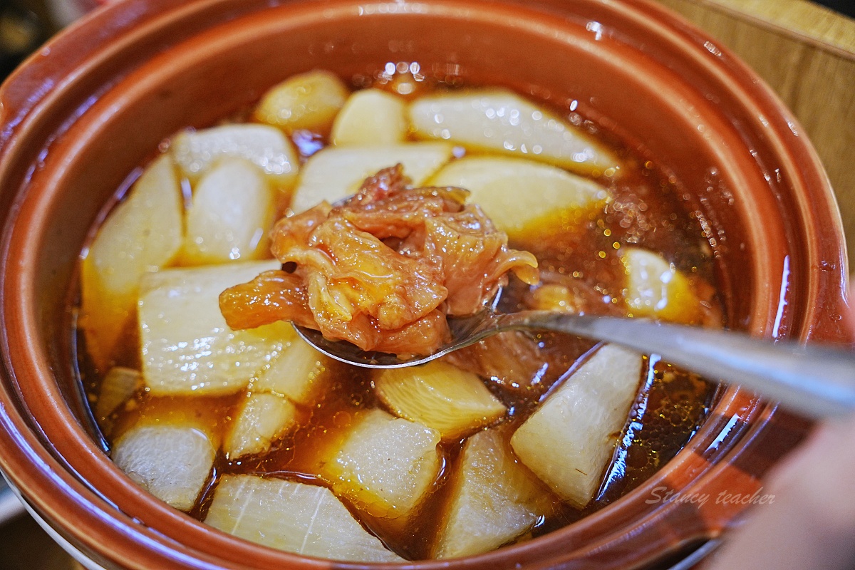 金門美食｜圓頭牛肉麵金城店評論：溫體牛肉麵、牛筋牛雜吃到飽，500盤入選高CP值必吃推薦