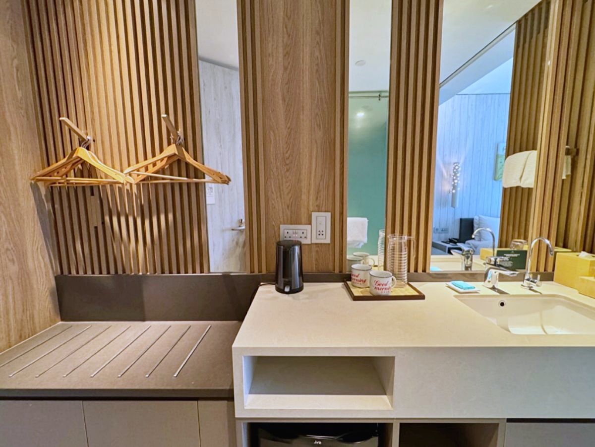新加坡悅樂聖淘沙酒店住宿開箱｜Village Hotel Sentosa 豪華家庭房實住心得，三代同堂也住得下的親子飯店