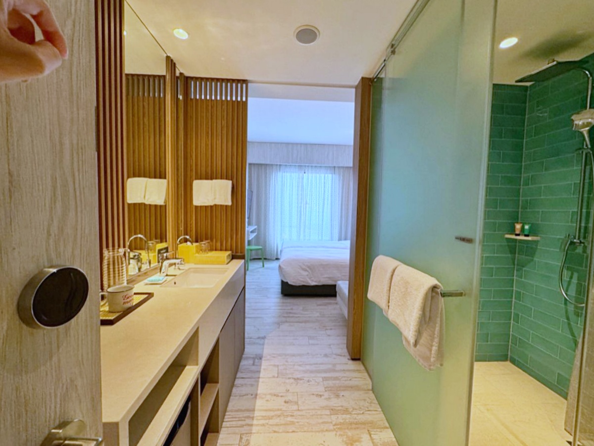 新加坡悅樂聖淘沙酒店住宿開箱｜Village Hotel Sentosa 豪華家庭房實住心得，三代同堂也住得下的親子飯店