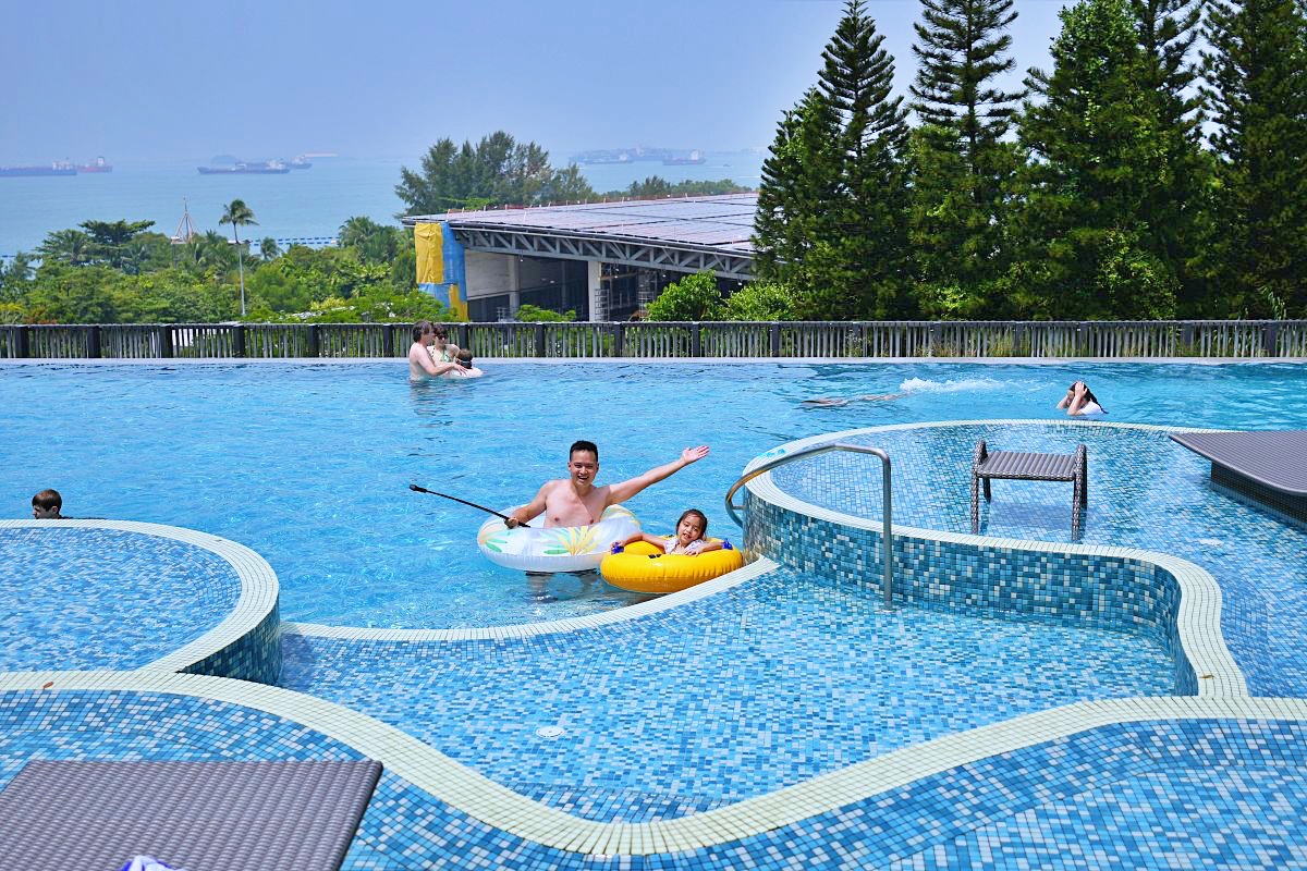 新加坡悅樂聖淘沙酒店住宿開箱｜Village Hotel Sentosa 豪華家庭房實住心得，三代同堂也住得下的親子飯店