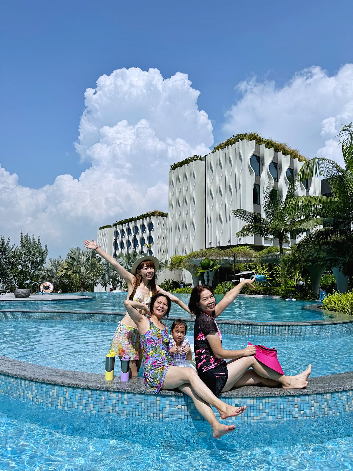 新加坡悅樂聖淘沙酒店住宿開箱｜Village Hotel Sentosa 豪華家庭房實住心得，三代同堂也住得下的親子飯店