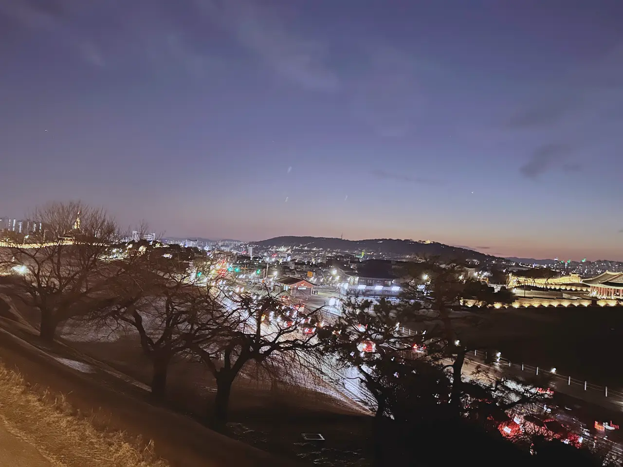 水原華城夜景攻略｜世界文化遺產晚上比白天更美？實際夜訪心得分享
