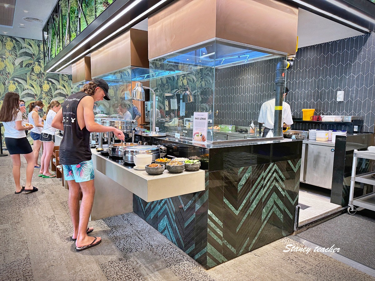 新加坡悅樂聖淘沙酒店住宿開箱｜Village Hotel Sentosa 豪華家庭房實住心得，三代同堂也住得下的親子飯店
