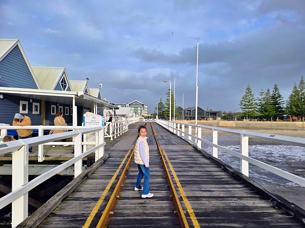 西澳必去景點｜Busselton Jetty 巴瑟爾頓棧橋攻略：南半球最長木棧橋、小火車鐵道、紀念品店一次看