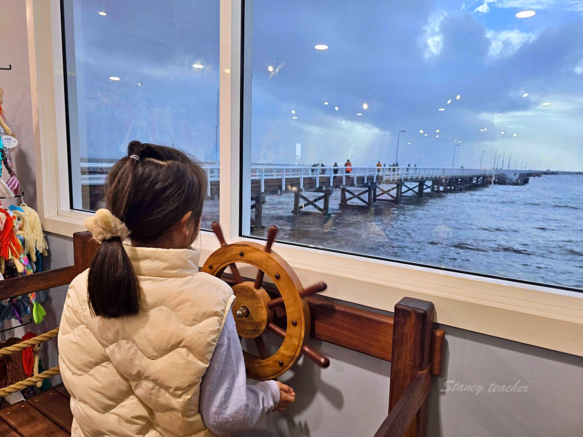 西澳必去景點|Busselton Jetty 巴瑟爾頓棧橋攻略:南半球最長木棧橋、小火車鐵道、紀念品店一次看 西澳必去景點|Busselton Jetty 巴瑟爾頓棧橋攻略:南半球最長木棧橋、小火車鐵道、紀念品店一次看