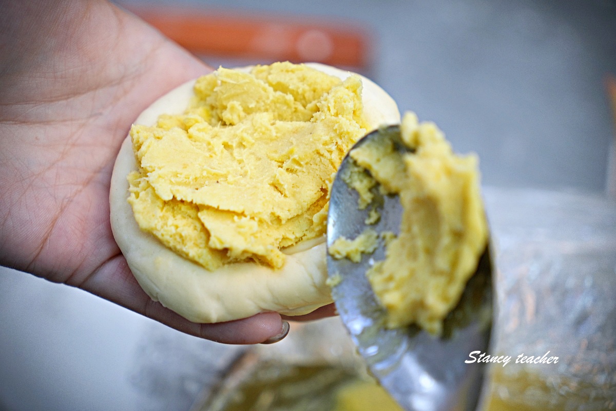 老上海包子萬華萬大店｜台北老麵包子萬大路美食必吃，手工現包現蒸一開賣就有人排隊