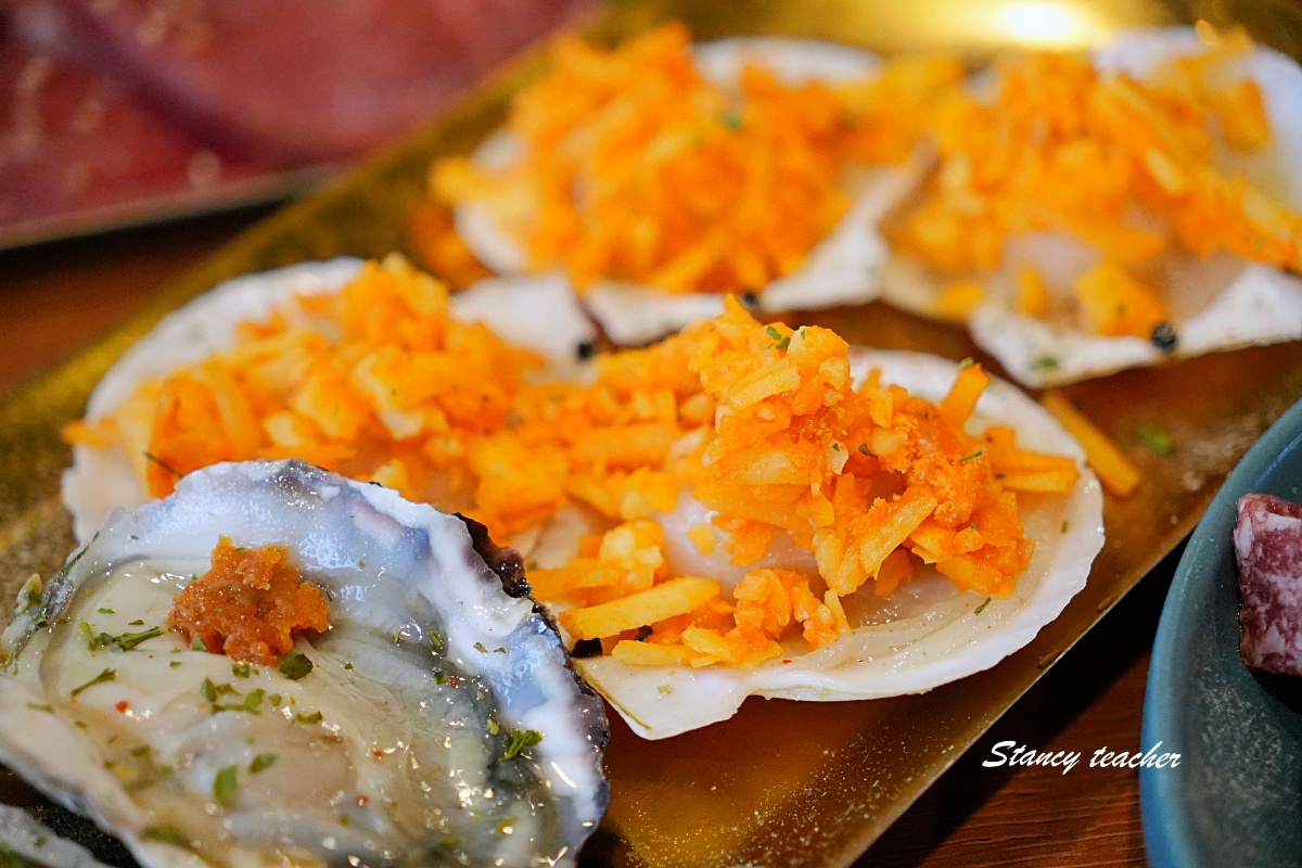 淡水美食｜淡水韓式燒肉吃到飽「梨花大苑」人參雞湯、燒肉、小菜、手工冰淇淋一次滿足