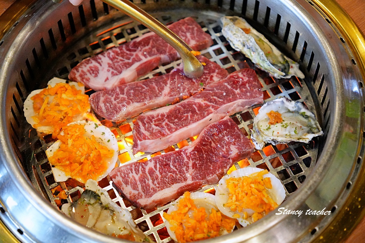 淡水美食｜淡水韓式燒肉吃到飽「梨花大苑」人參雞湯、燒肉、小菜、手工冰淇淋一次滿足