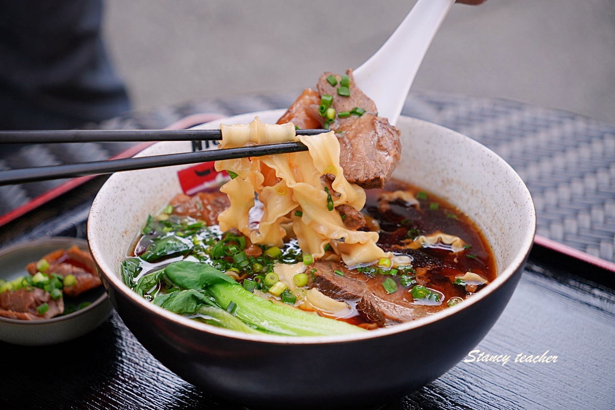 【熊本美食】NIU台灣牛肉麵｜台積電員工也瘋狂的道地口味，菊陽町大津DOMO HOTEL美食