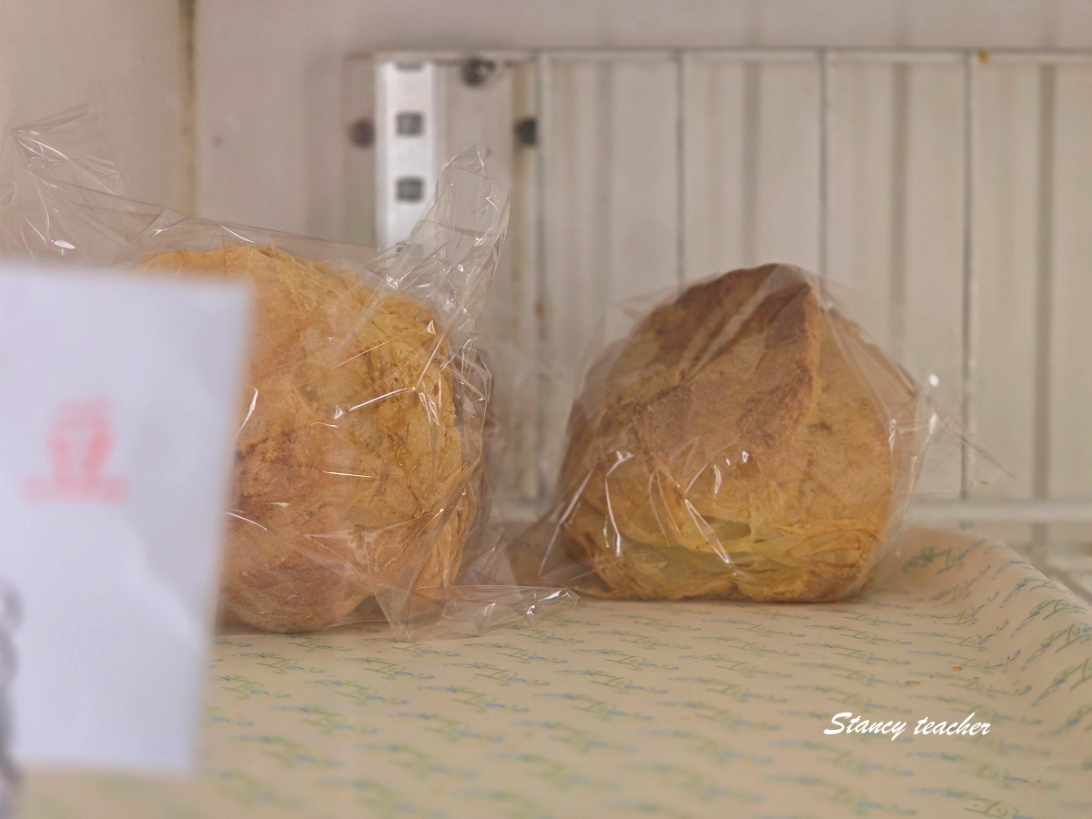 萬里美食推薦｜米琪淋乳凍蛋糕，新鮮出爐巨大泡芙與芋頭乳凍蛋糕超多人開車來買