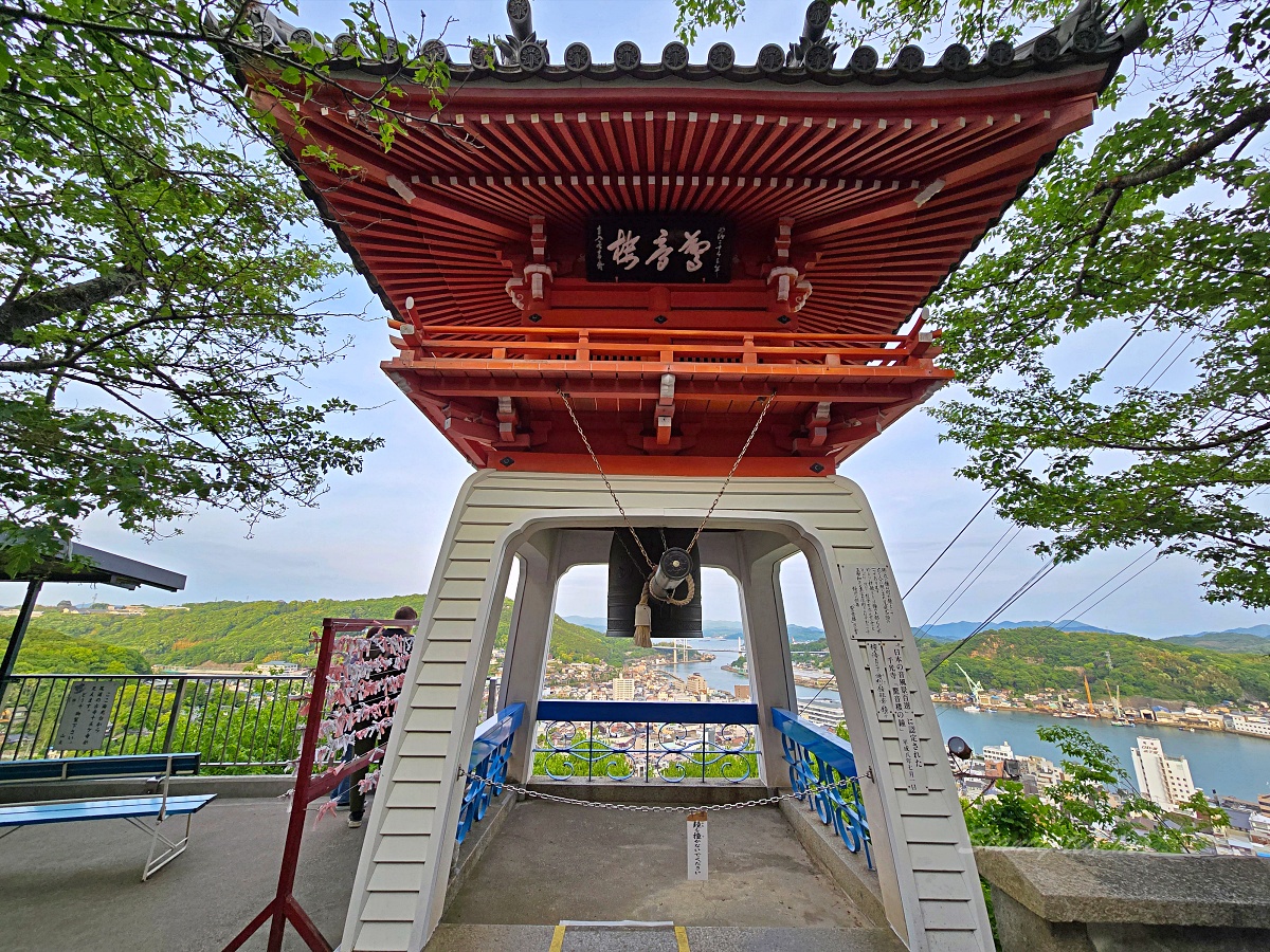 尾道千光寺本堂與山海景色，適合安排上山後慢慢參拜