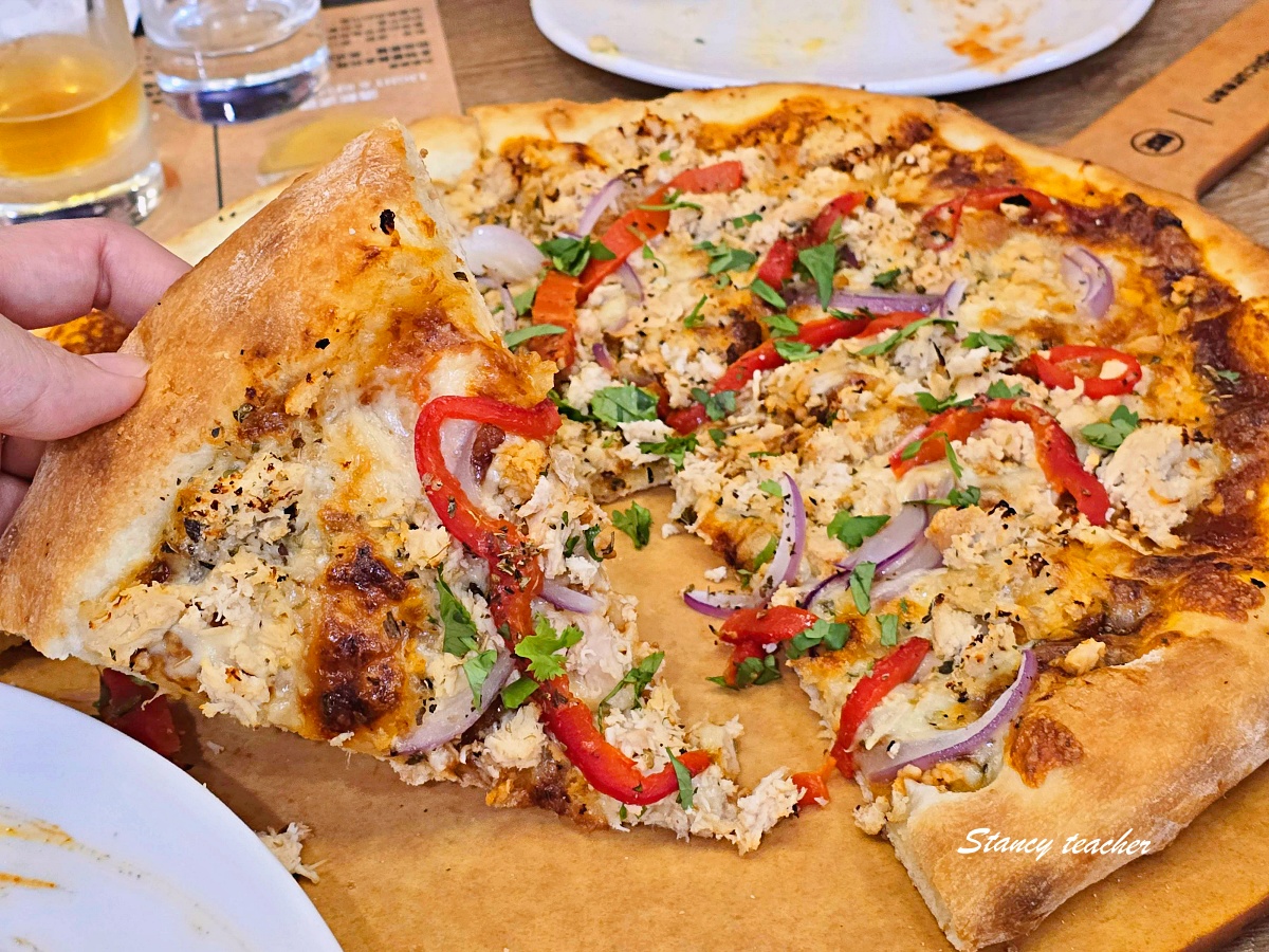 南港 LaLaport 美食推薦｜吉比鮮釀餐廳南港店，美式料理、精釀啤酒、聚餐約會都適合