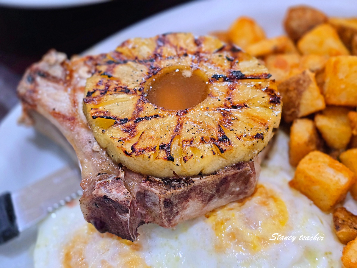 夏威夷必吃餐廳推薦|Eggs ’n Things 早午餐必吃,鬆餅、Loco Moco、鳳梨豬排一次滿足 夏威夷必吃餐廳推薦|Eggs ’n Things 早午餐必吃,鬆餅、Loco Moco、鳳梨豬排一次滿足