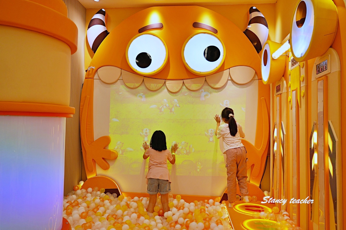 享樂園 ENJOY in JOY 新莊店｜新莊宏匯廣場最新室內兒童樂園，親子放電一票玩到底