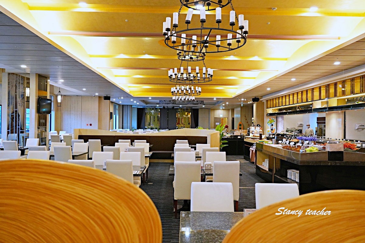 淡水福容田園西餐廳自助餐｜淡水漁人碼頭飯店 Buffet 推薦，十幾年後再訪竟然比想像中好吃