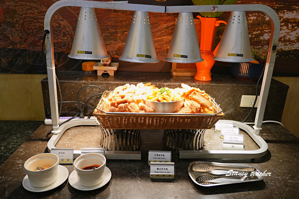 淡水福容田園西餐廳自助餐｜淡水漁人碼頭飯店 Buffet 推薦，十幾年後再訪竟然比想像中好吃
