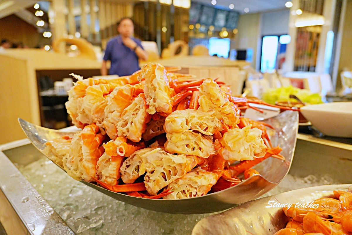 淡水福容田園西餐廳自助餐｜淡水漁人碼頭飯店 Buffet 推薦，十幾年後再訪竟然比想像中好吃