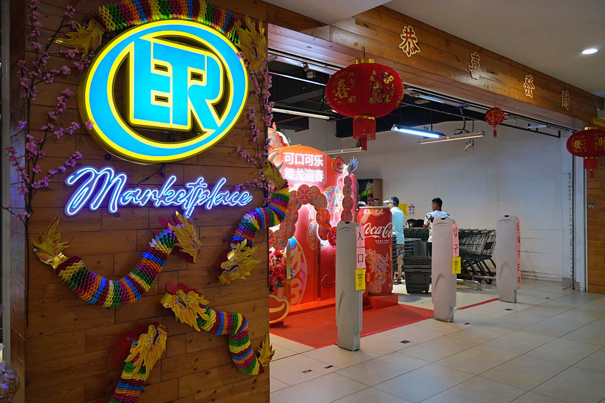 【沙巴超市推薦】曙光商場 Bataras Marketplace：沙巴伴手禮必買、在地零食、沙巴紅茶一次買齊