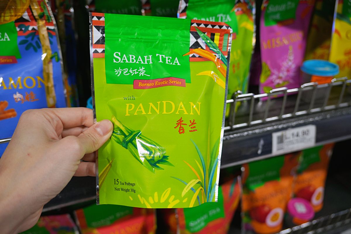 【沙巴超市推薦】曙光商場 Bataras Marketplace：沙巴伴手禮必買、在地零食、沙巴紅茶一次買齊