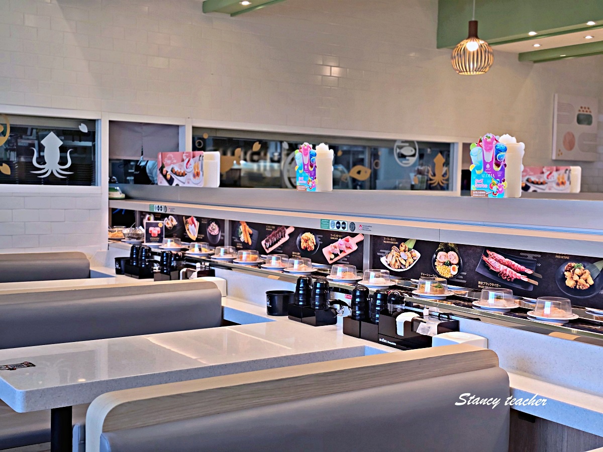 SUSHI PLUS Terminal 21 Rama 3｜曼谷河畔百貨迴轉壽司推薦，台灣爭鮮系升級版小新幹線送餐超有趣