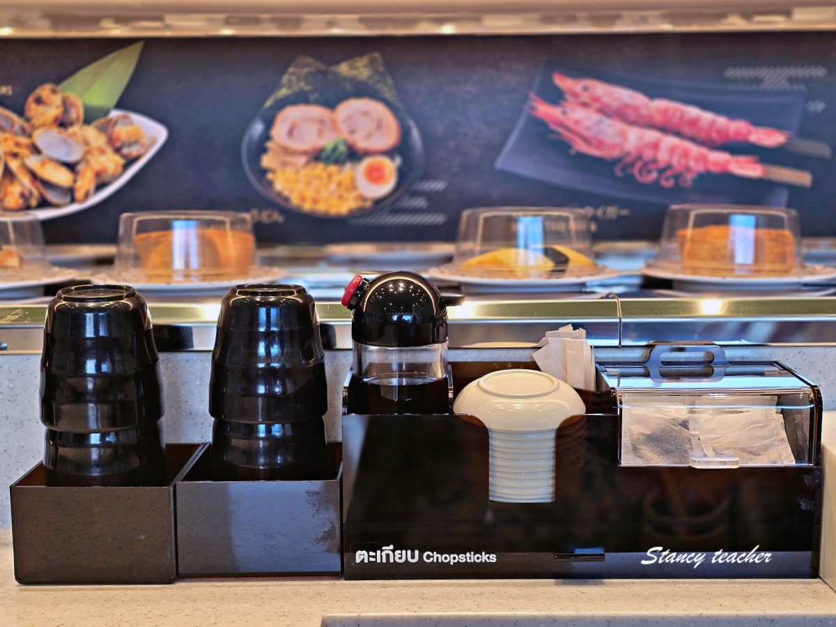 SUSHI PLUS Terminal 21 Rama 3｜曼谷河畔百貨迴轉壽司推薦，台灣爭鮮系升級版小新幹線送餐超有趣