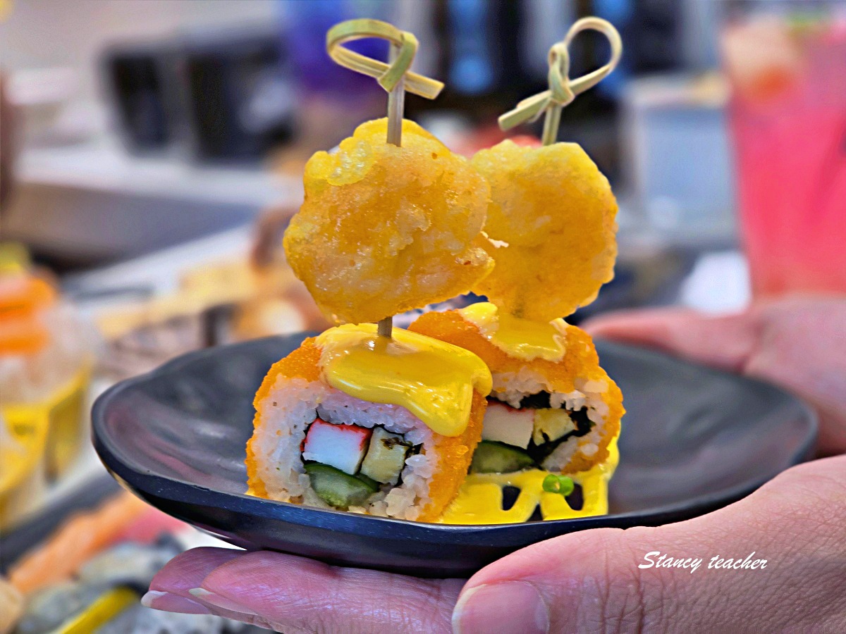 SUSHI PLUS Terminal 21 Rama 3|曼谷河畔百貨迴轉壽司推薦,台灣爭鮮系升級版小新幹線送餐超有趣 SUSHI PLUS Terminal 21 Rama 3|曼谷河畔百貨迴轉壽司推薦,台灣爭鮮系升級版小新幹線送餐超有趣