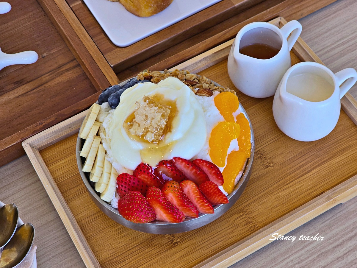 Mil Toast House Terminal 21 Rama 3｜曼谷河畔百貨韓國吐司咖啡廳，坐窗邊吃蒸吐司還能看昭披耶河