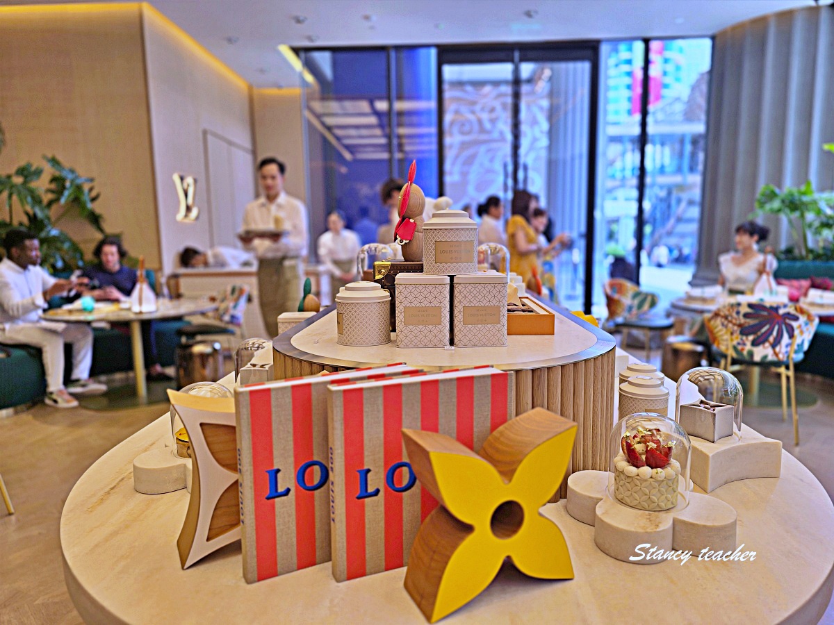 曼谷 LV 咖啡廳攻略｜LV The Place Bangkok 必拍 Logo 甜點，Le Café Louis Vuitton 訂位與菜單推薦
