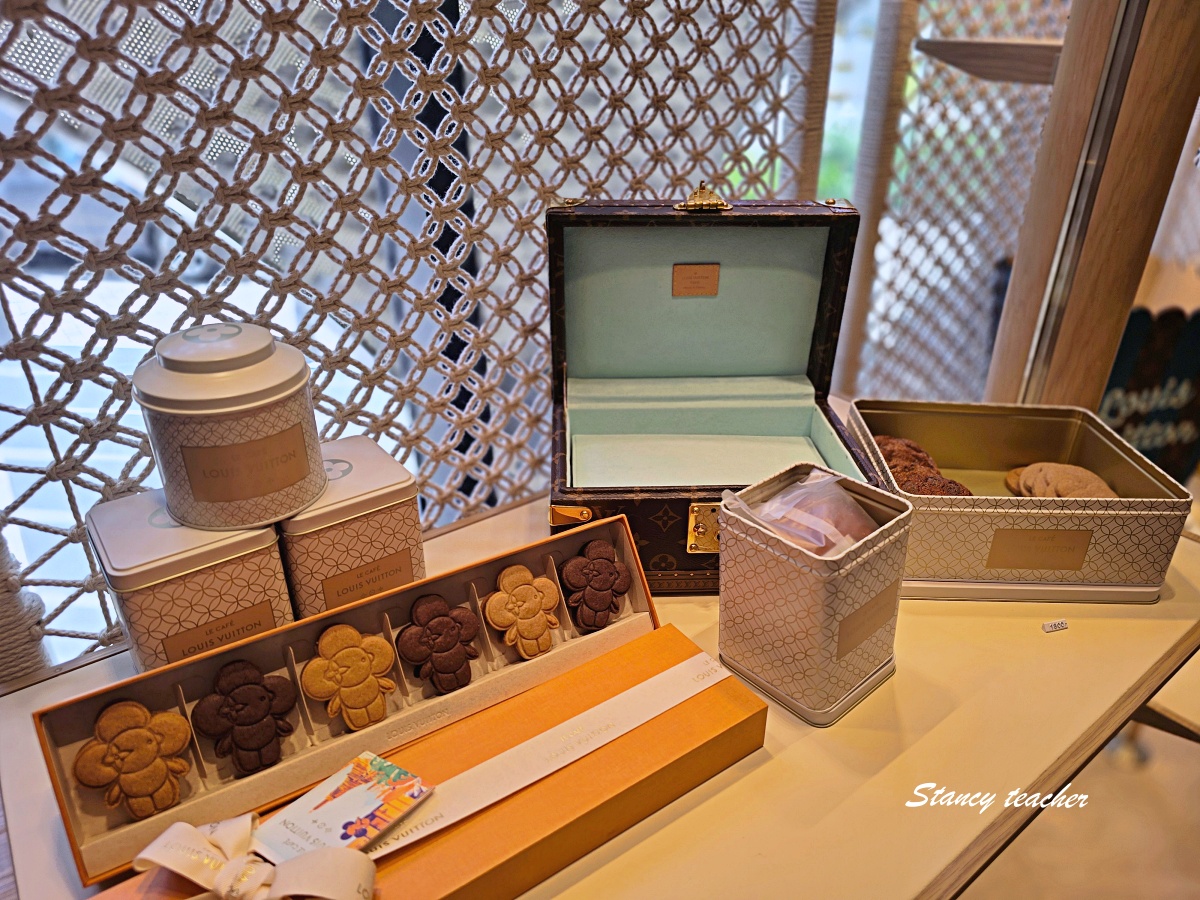 曼谷 LV 咖啡廳攻略｜LV The Place Bangkok 必拍 Logo 甜點，Le Café Louis Vuitton 訂位與菜單推薦