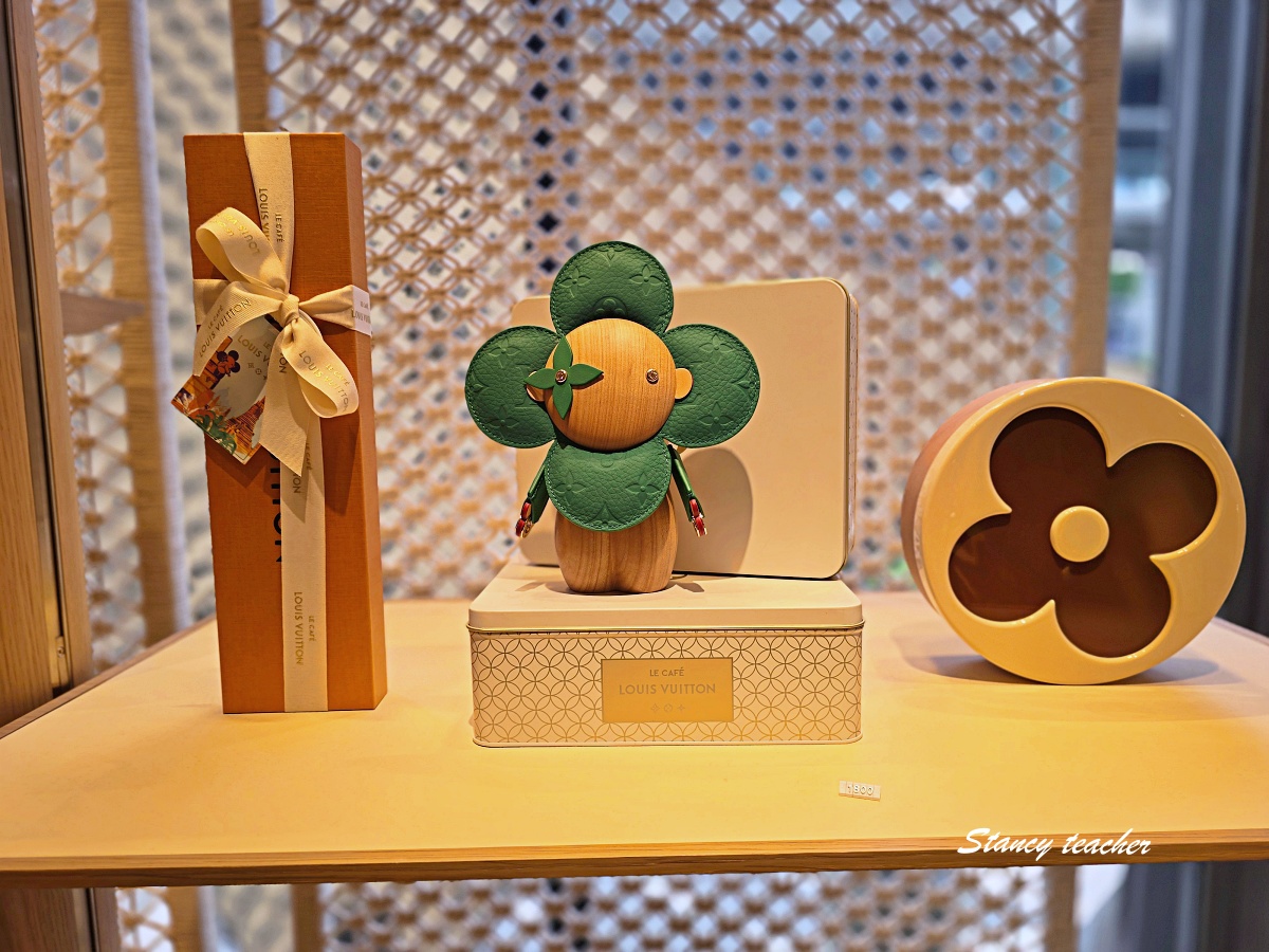 曼谷 LV 咖啡廳攻略｜LV The Place Bangkok 必拍 Logo 甜點，Le Café Louis Vuitton 訂位與菜單推薦