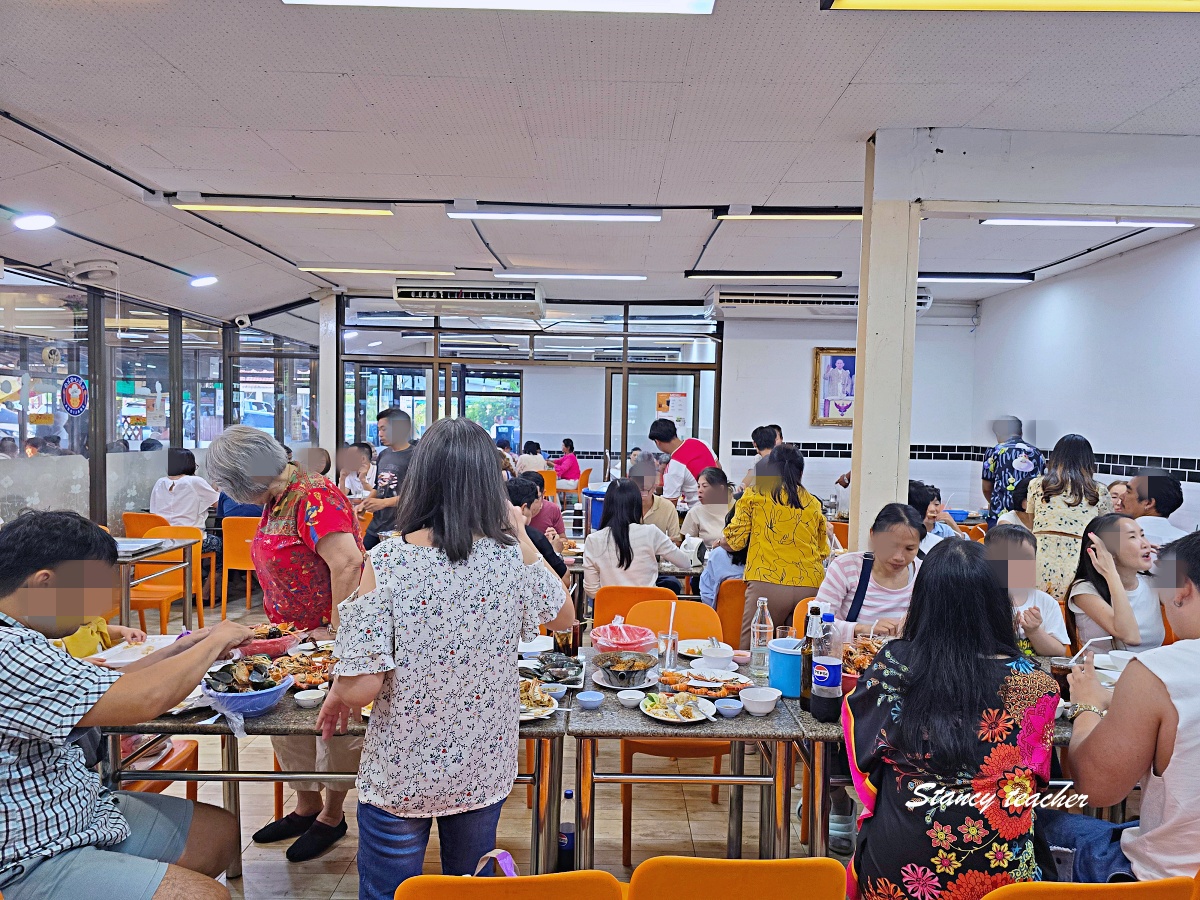 大城泰國蝦餐廳推薦｜Kung Phuean Praew 現撈活蝦、炭烤大頭蝦，大城中央市場必吃美食