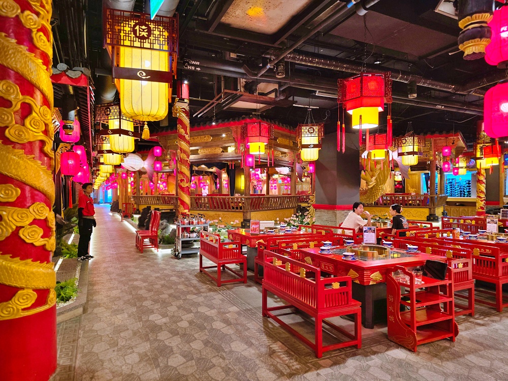 曼谷火鍋餐廳推薦｜蜀大俠 SHU DAXIA MBK Center，邊吃麻辣鍋邊穿越古裝超好玩