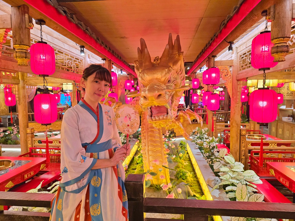 曼谷火鍋餐廳推薦｜蜀大俠 SHU DAXIA MBK Center，邊吃麻辣鍋邊穿越古裝超好玩