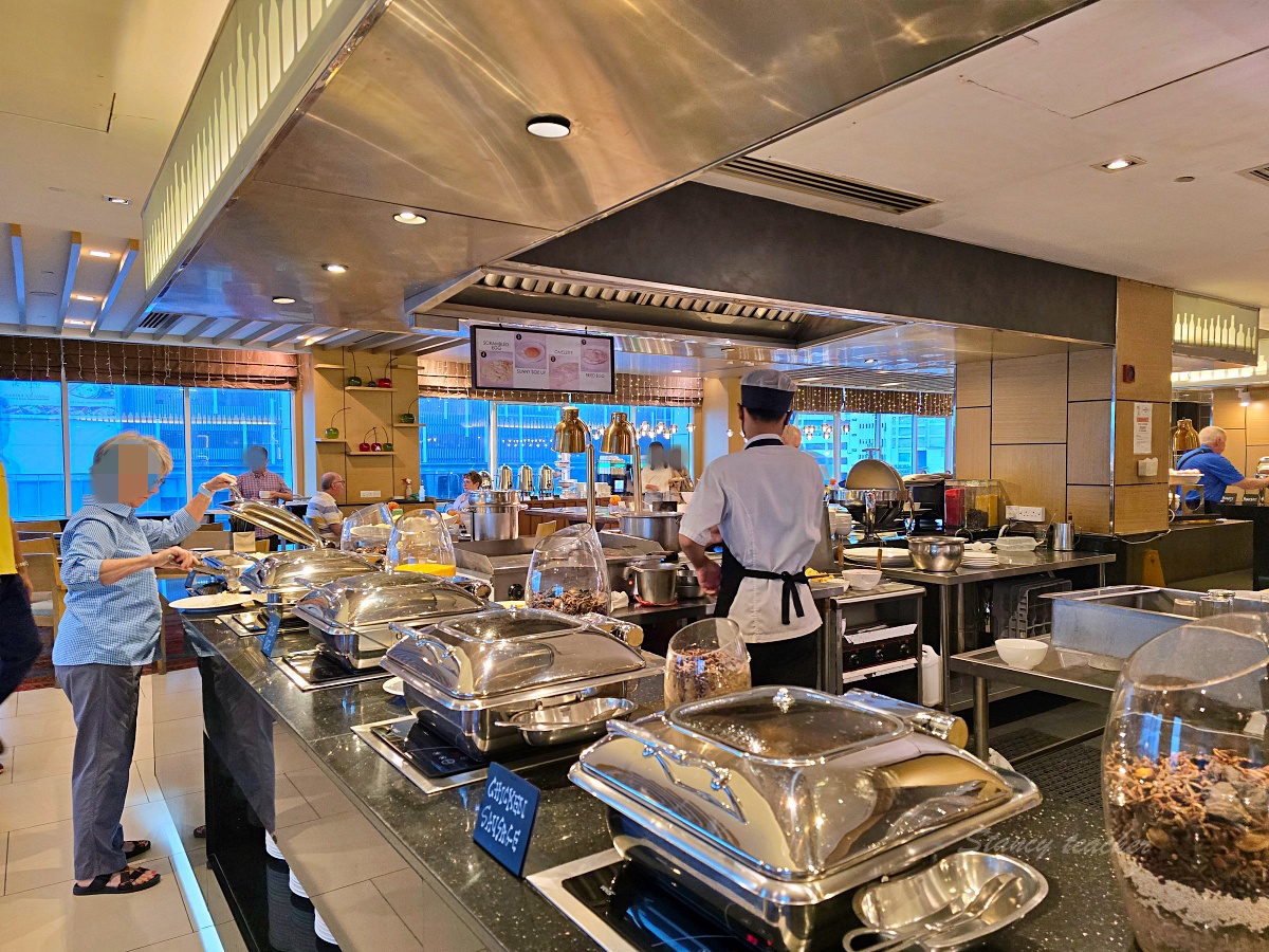 【沙巴市區飯店推薦】哥打京那巴魯閣藍帝酒店 Grandis Hotel Kota Kinabalu：旁邊就是 Suria Sabah、免稅店、碼頭超方便