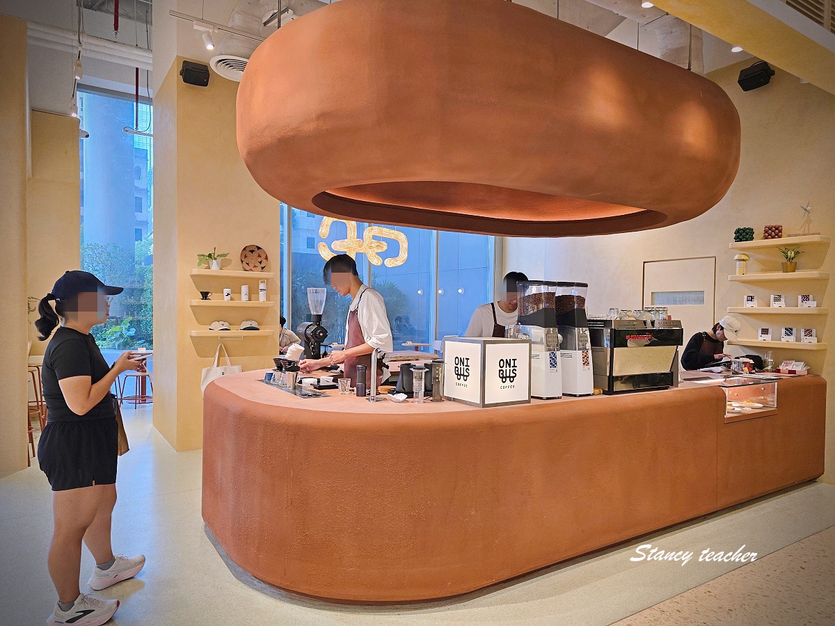 曼谷 Central Park Bangkok 攻略｜新開幕百貨樓層介紹、Parkside Market 米其林美食、空中花園一次逛