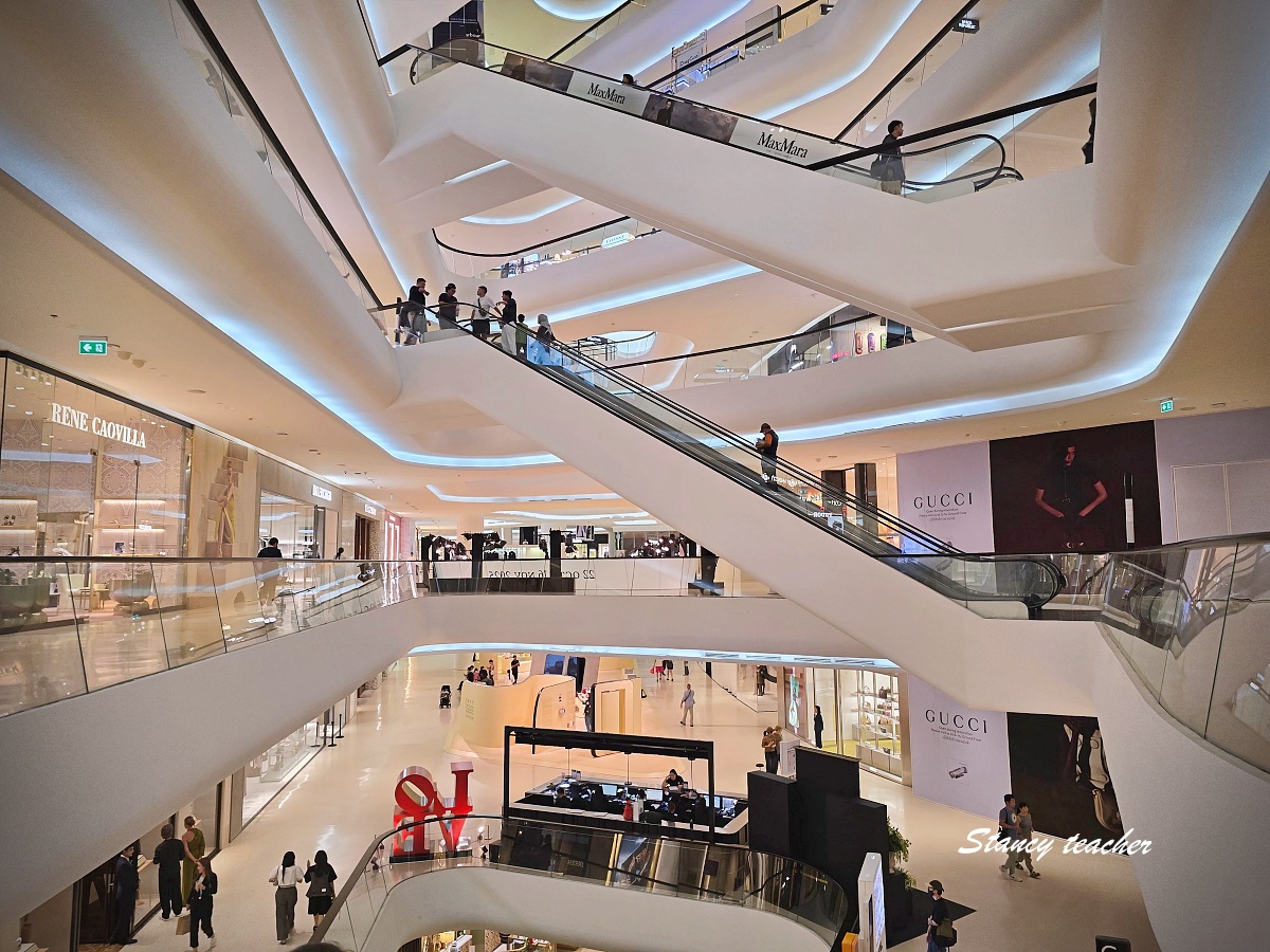 曼谷 Central Park Bangkok 攻略｜新開幕百貨樓層介紹、Parkside Market 米其林美食、空中花園一次逛