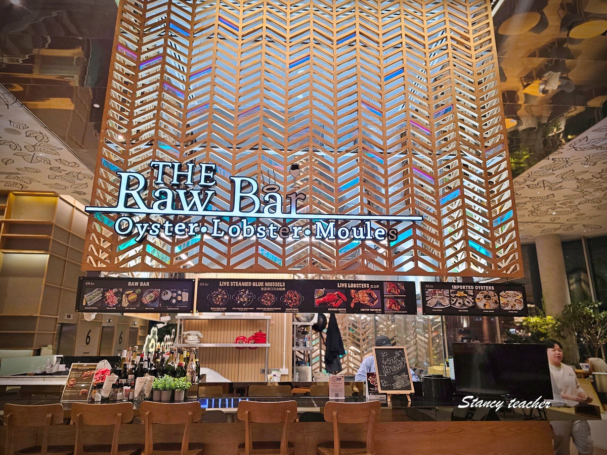 曼谷 Central Park Bangkok 攻略｜新開幕百貨樓層介紹、Parkside Market 米其林美食、空中花園一次逛
