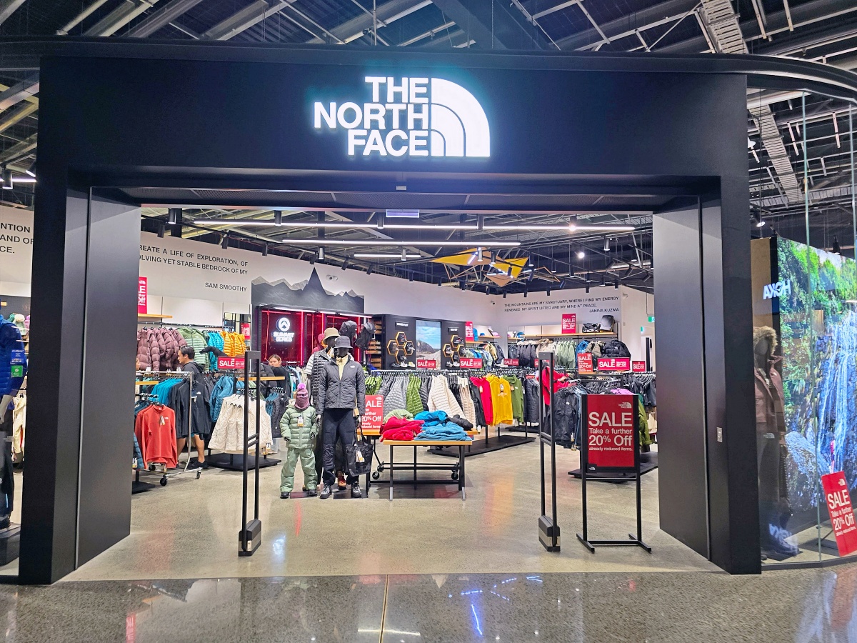 紐西蘭 Outlet 血拼攻略｜奧克蘭機場旁 Mānawa Bay 必逛品牌，Coach、UGG、Tommy 價格超驚喜