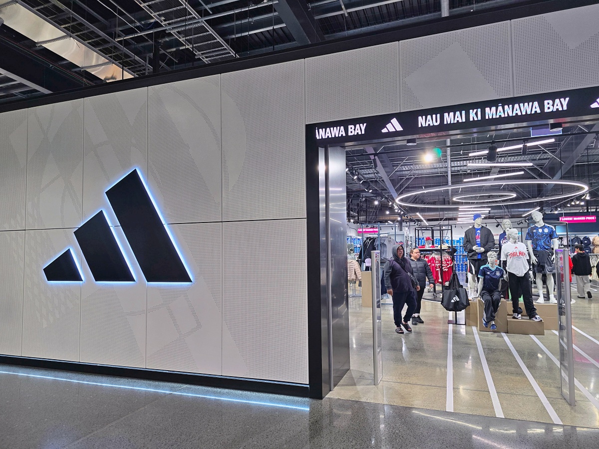 紐西蘭 Outlet 血拼攻略｜奧克蘭機場旁 Mānawa Bay 必逛品牌，Coach、UGG、Tommy 價格超驚喜