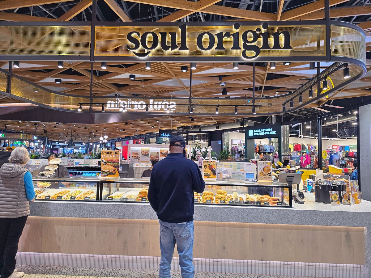 紐西蘭 Outlet 血拼攻略｜奧克蘭機場旁 Mānawa Bay 必逛品牌，Coach、UGG、Tommy 價格超驚喜