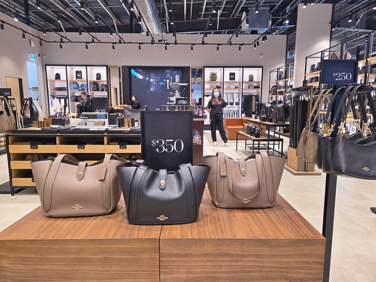 紐西蘭 Outlet 血拼攻略｜奧克蘭機場旁 Mānawa Bay 必逛品牌，Coach、UGG、Tommy 價格超驚喜