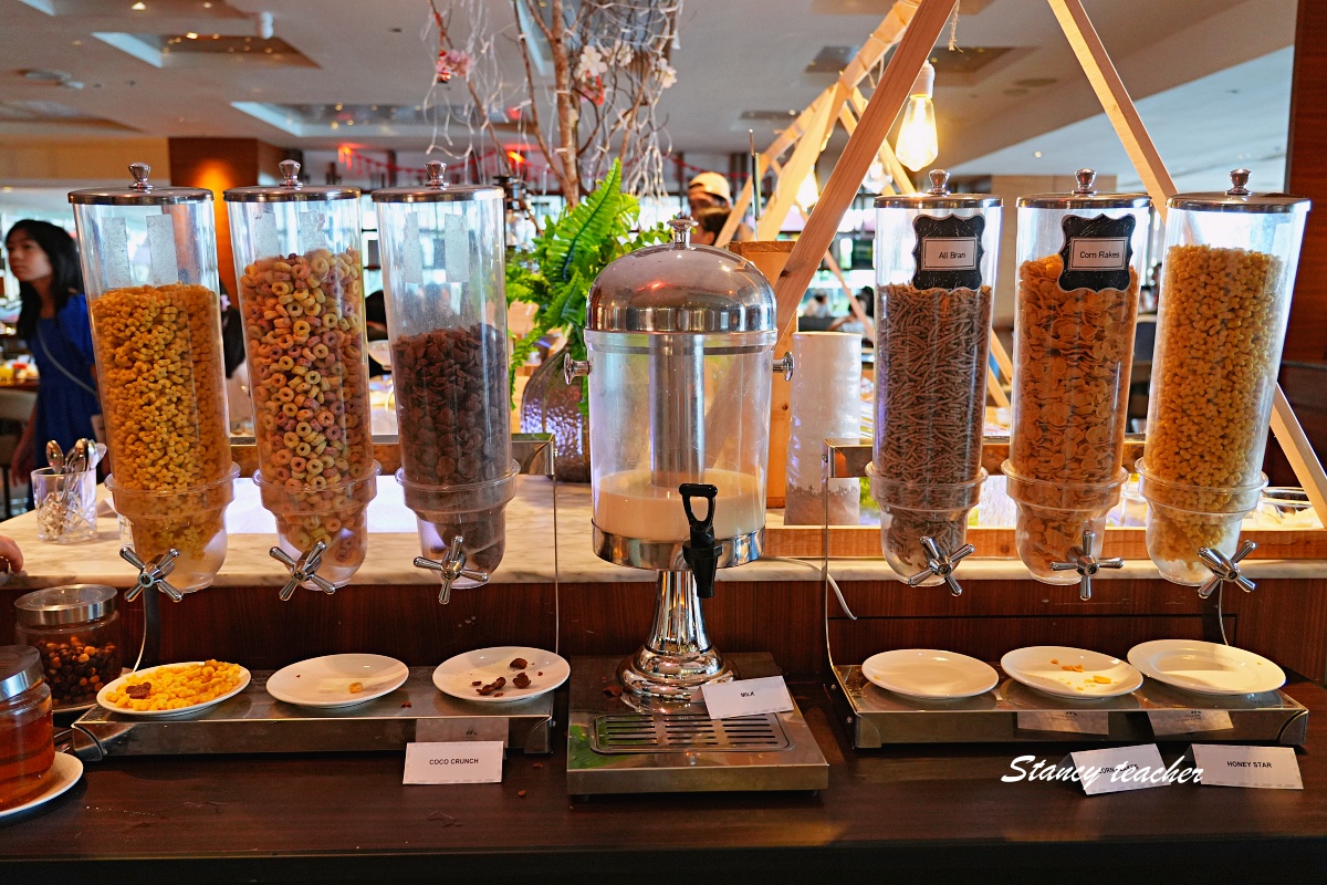【沙巴市區酒店推薦】亞庇萬豪酒店 Kota Kinabalu Marriott Hotel｜海景房、無邊際泳池、早餐超豐富，住在市區看海好方便
