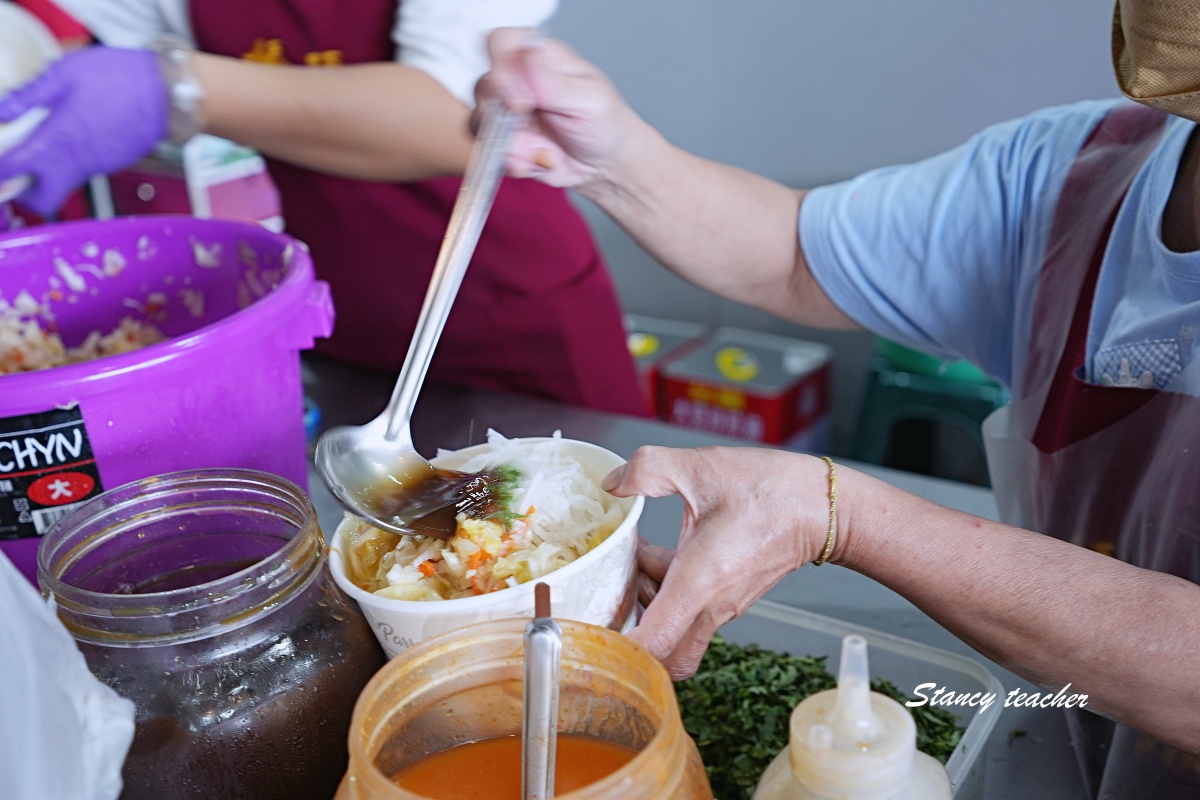 玉里橋頭臭豆腐花蓮店|花蓮市區人氣臭豆腐,酥炸臭豆腐配豆漿紅茶超滿足 玉里橋頭臭豆腐花蓮店|花蓮市區人氣臭豆腐,酥炸臭豆腐配豆漿紅茶超滿足