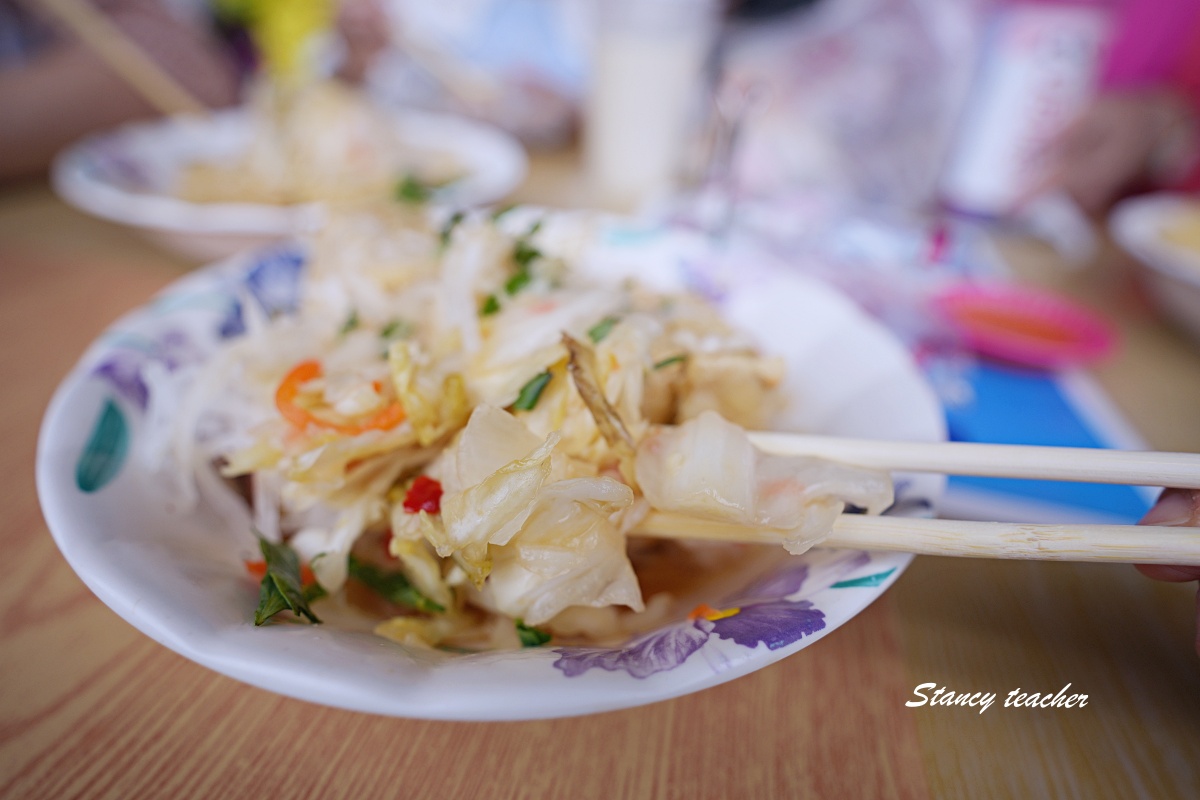 玉里橋頭臭豆腐花蓮店｜花蓮市區人氣臭豆腐，酥炸臭豆腐配豆漿紅茶超滿足